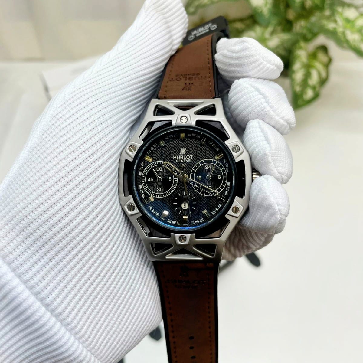 7fc211a9-57c5-4f05-b3bd-02b9b32d6e5a Premium Hublot Geneve Watch | Silver Brown - Image 1