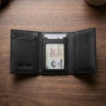 Classic Leather Machine SmartVault Pro wallet - Image 2